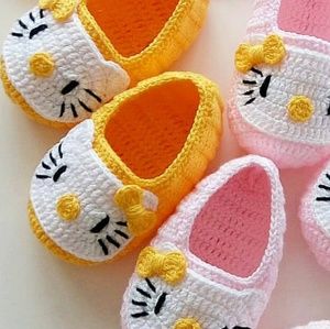 Hello Kitty baby booties👒👒END OF SUMMER SALE👒👙
